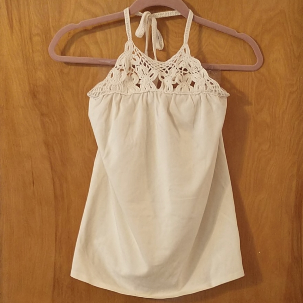 EUC VS Off-white Crochet Built-in Bra Halter Top